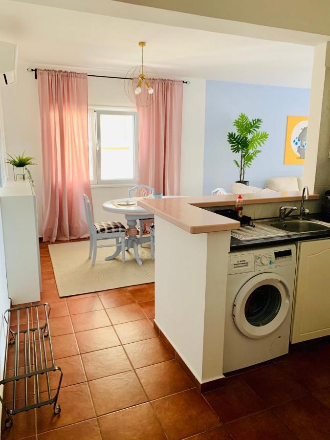 101 Hippo Apartment In Popular Regina Gardens Paphos Exterior photo